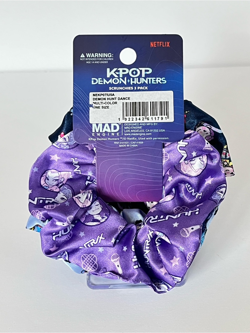 KPop Demon Hunters 3-Pack Satin Hair Scrunchies Set - Picture 5 of 6